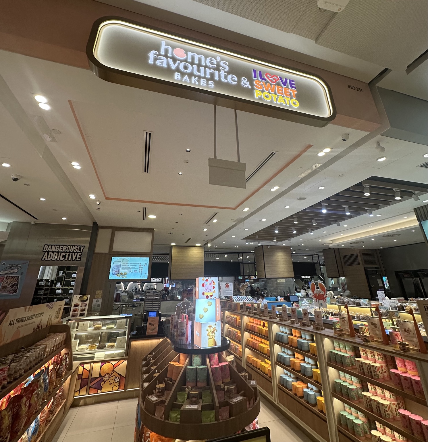 Home’s Favourite × ILSP storefront and retail space at Jewel Changi Airport